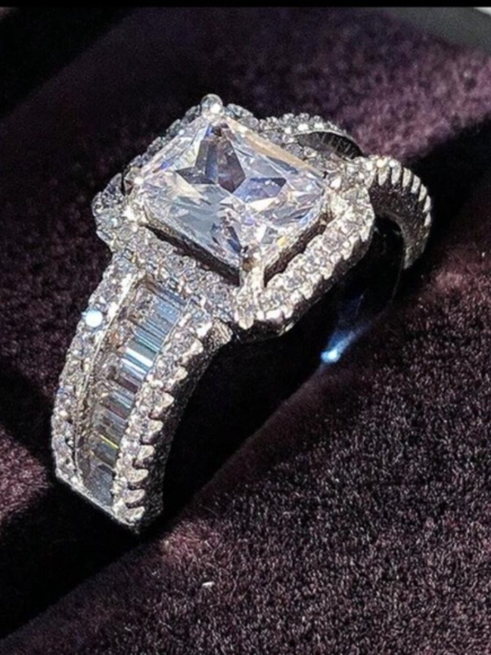 Silver ring - Picture 3 of 3